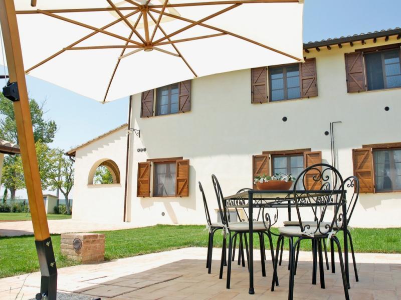 Casale San Rufino D'Arce Guest House Assisi Exterior photo